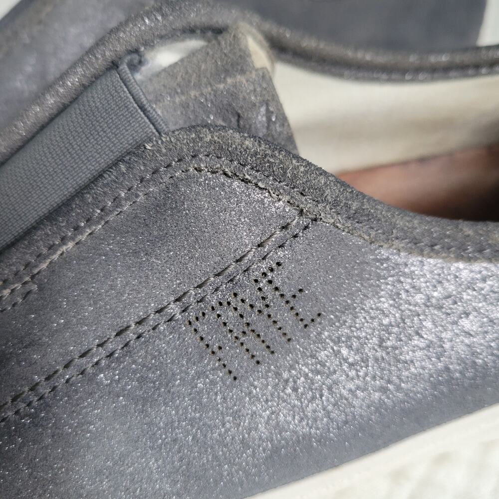 Frye Womens 7.5 Silver Sneakers Claudia Low Top Slip On Metallic Gray - Picture 5 of 9